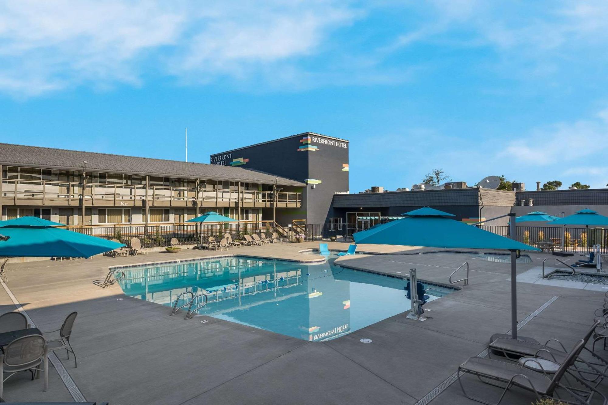 Hotel Riverfront And Conference Center, Ascend Collection 3*