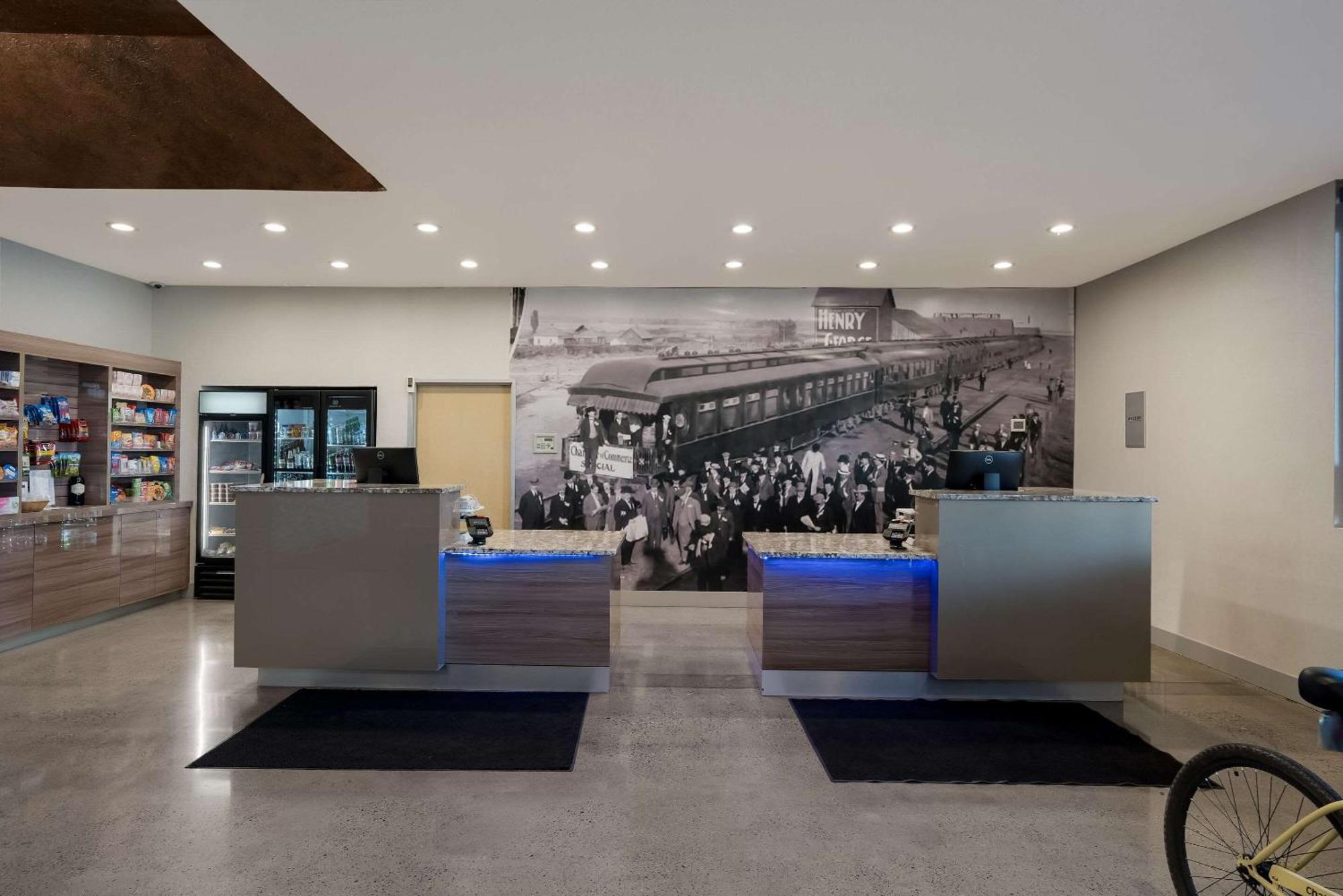 Riverfront And Conference Center, Ascend Collection Hotel 3*